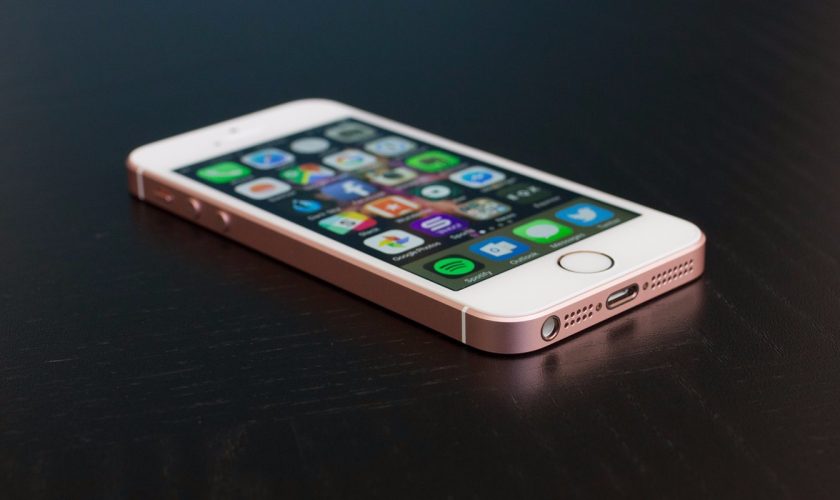 Apple iPhone SE Gadget Review