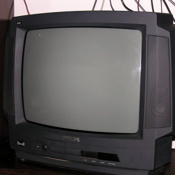 How to Turn your Old TV into a Smart TV!